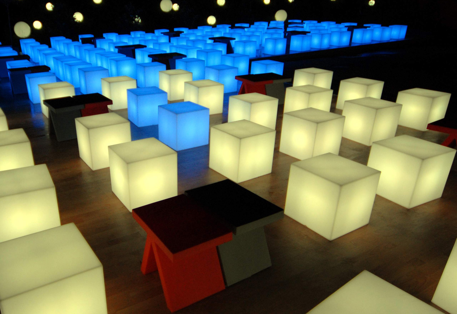 CUBO seating element Example 2