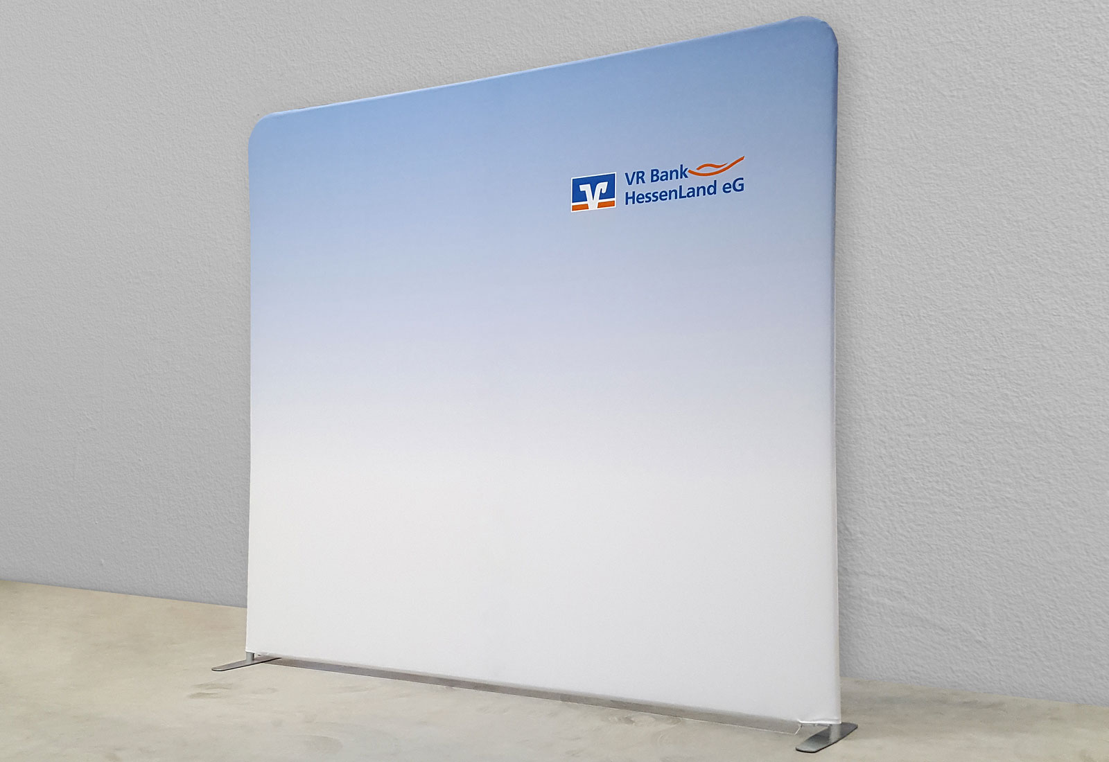 VR Bank HessenLand eG press wall ZippWall