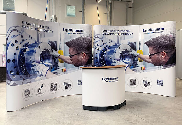 Freudenberg SE EXPAND 2000 Faltdisplay