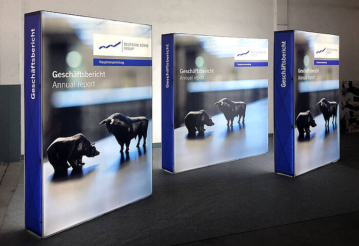 Deutsche Börse LED exhibition wall GRID Lightbox 2