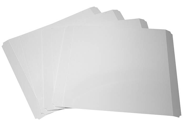 Twist Vitrinensäule halbrund Panels weiß Twist Vitrinensäule halbrund Panels weiß