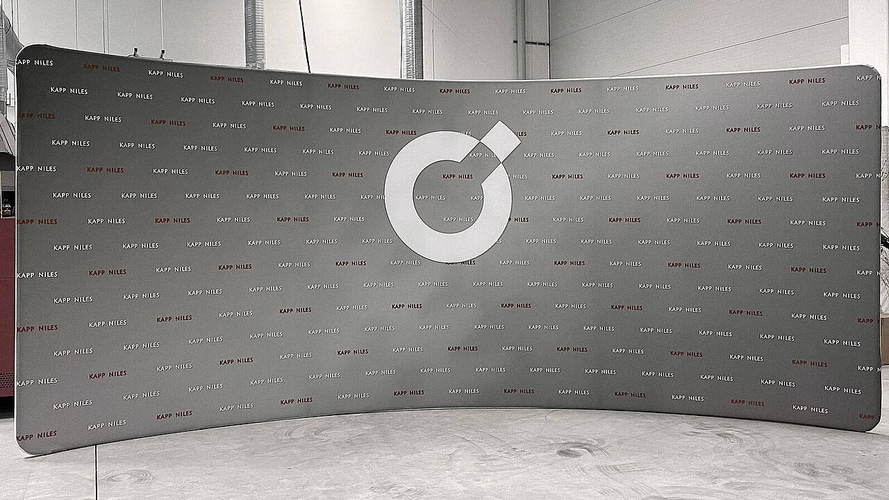 Pressewand - KAPP GmbH & Co. KG