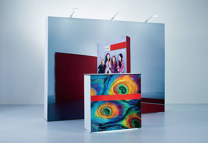 GRID Faltwand gerade mit Theke GRID Faltwand gerade mit Theke