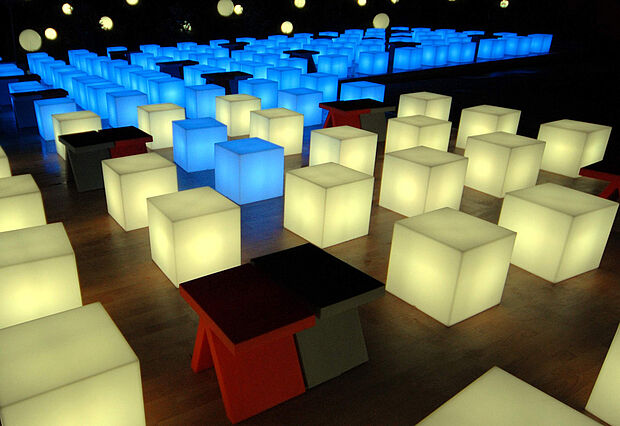 CUBO Sitzelement Beispiel 2