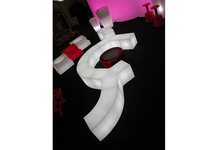SNAKE seating element Example 14 SNAKE seating element Example 14