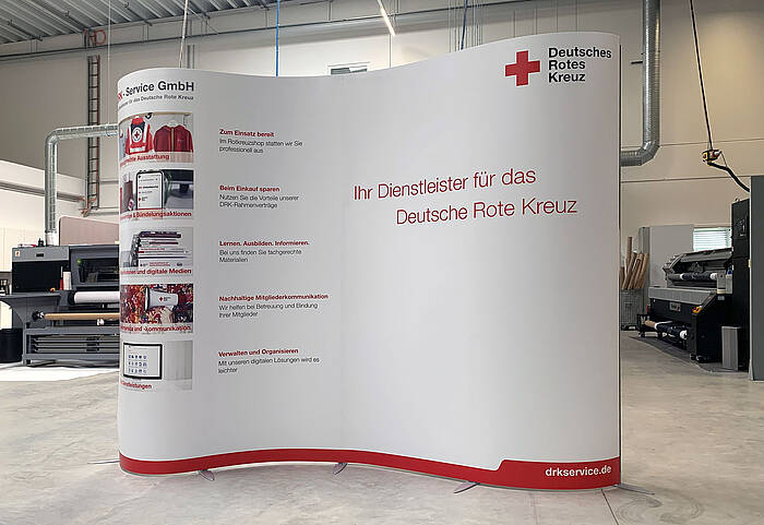 Deutsches Rotes Kreuz ISOframe Wave exhibition wall