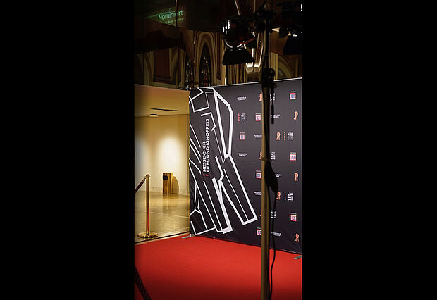 Hessen Film & Medien GmbH press wall ZippWall straight