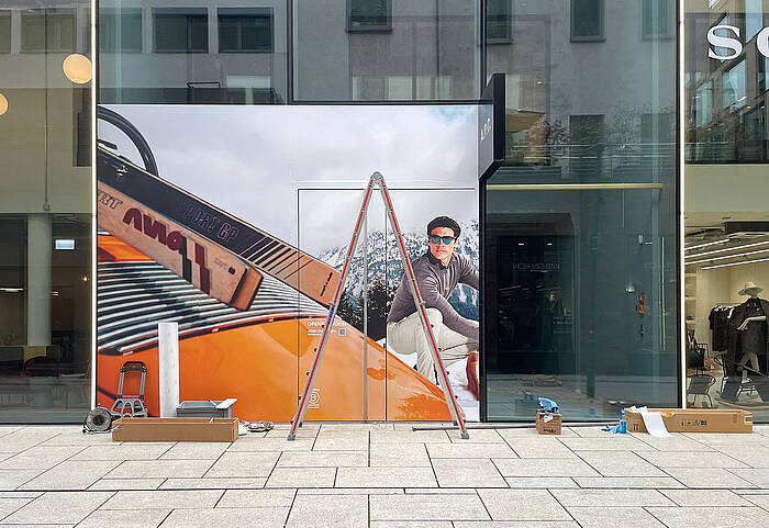 Shop window decals MR MARVIS 4