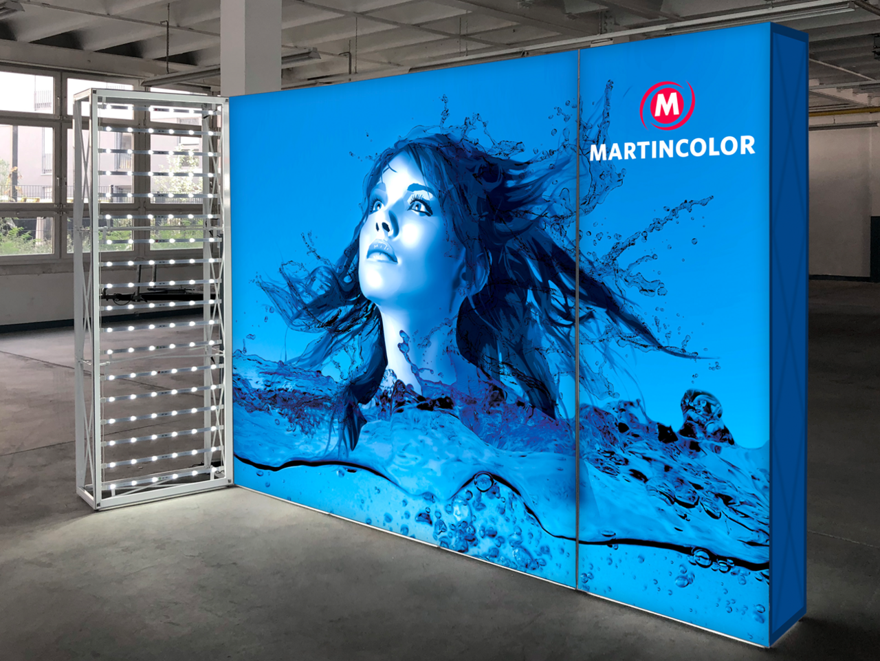 Illuminated exhibition wall - GRID Lightbox