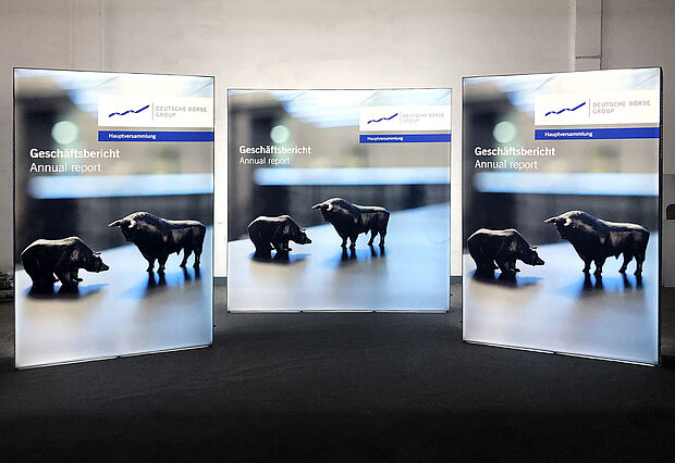 Deutsche Börse LED-Messewand GRID Lightbox 3 Deutsche Börse LED-Messewand GRID Lightbox 3