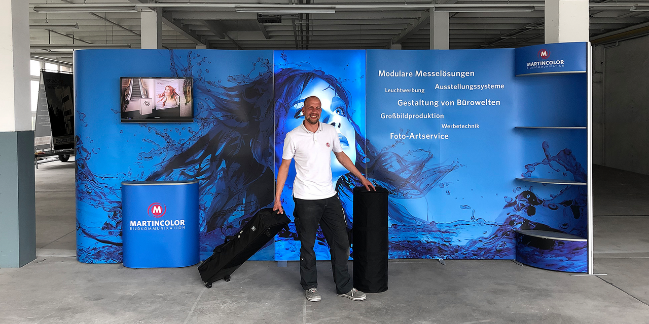 Mobile exhibition system