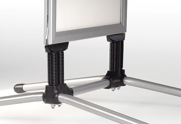 Kundenstopper Swing Systemfuss