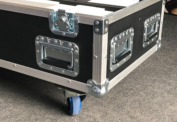 ComSat Media GmbH OCTAlumina Transportkoffer Rollen