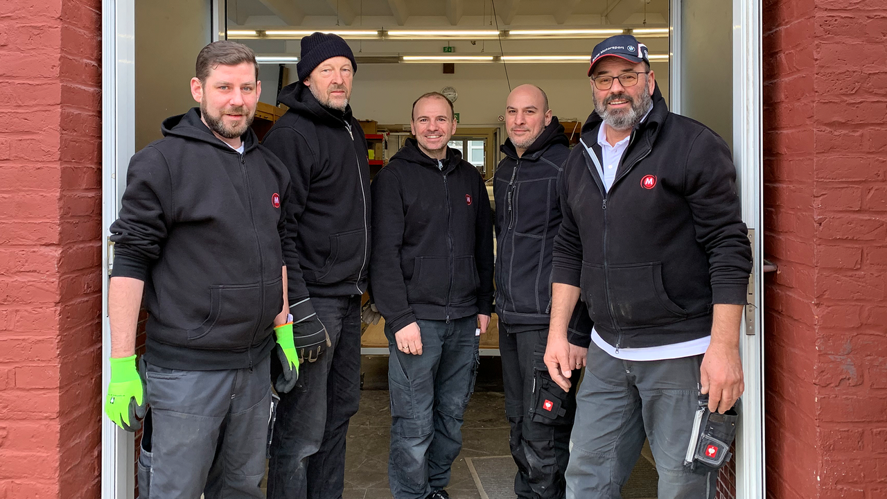 MARTINCOLOR moving 4