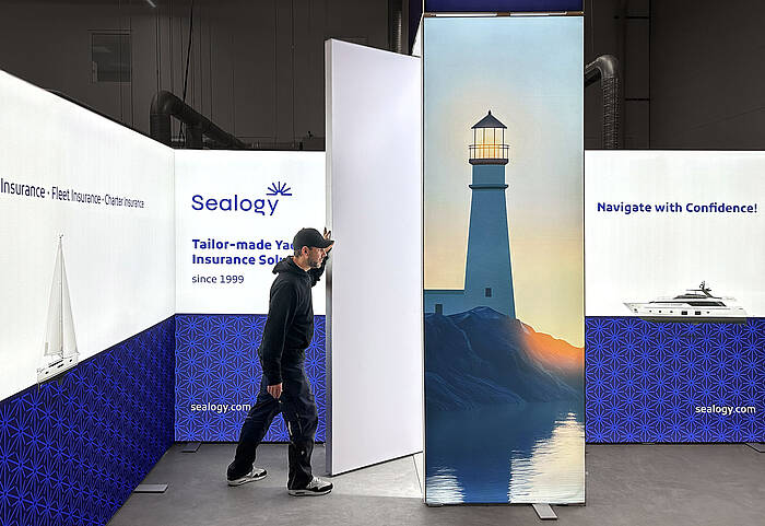 Sealogy LED exhibition stand with storage room