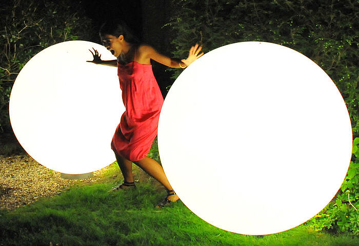 Luminous ball GLOBO Example 10 Luminous ball GLOBO Example 10
