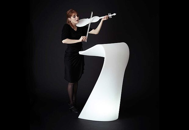 SWISH desk Example 5