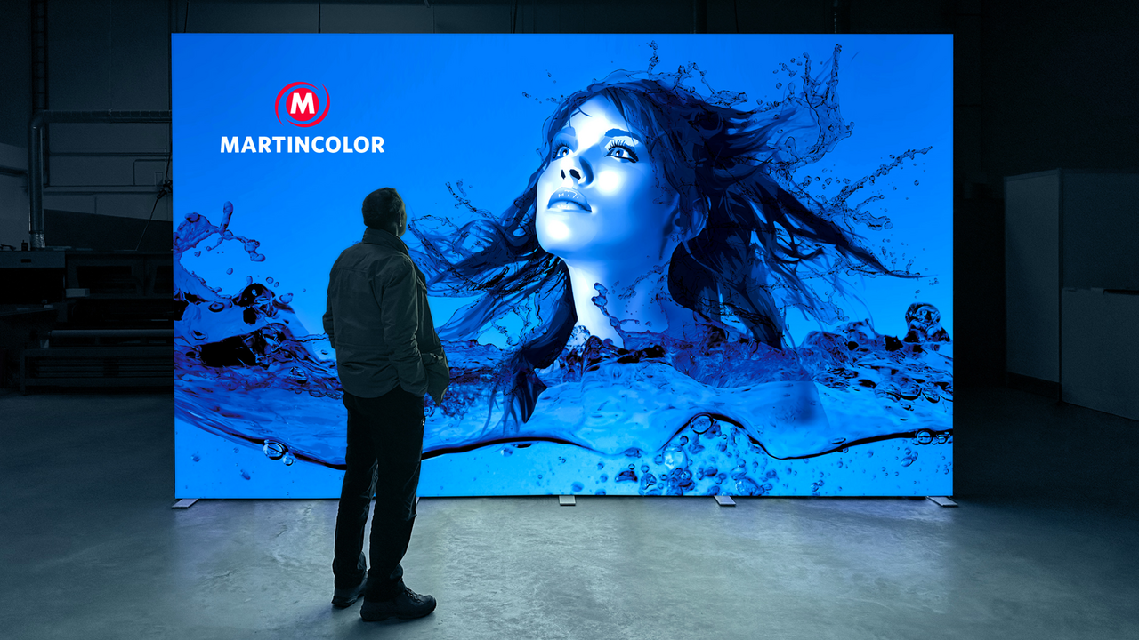 Illuminated exhibition wall - ALU STAR