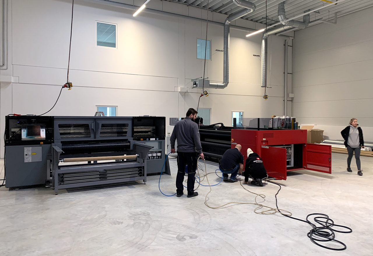 MARTINCOLOR moving 7