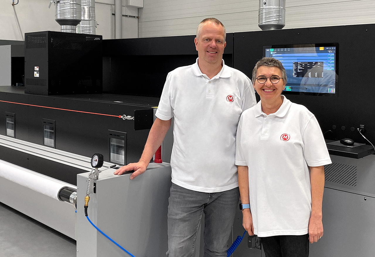 AI in large format printing – why technology will not replace humans