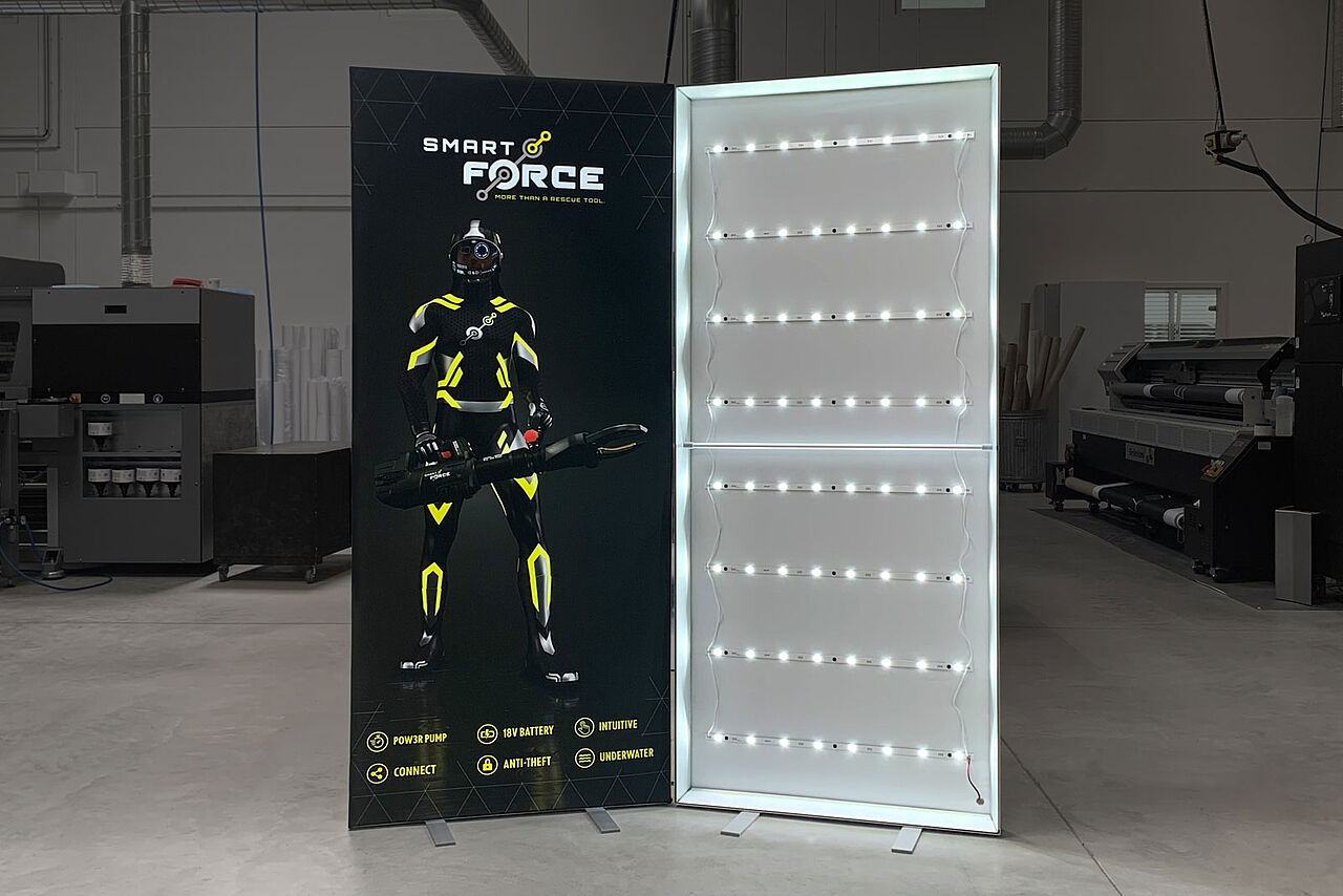 LED display PIXLIP POP - customer project