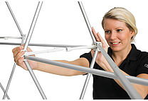 Expand MediaWall Scherengittersystem Expand MediaWall Scherengittersystem