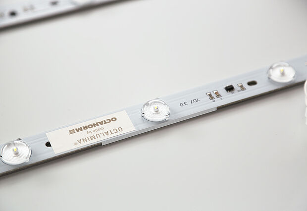 OCTAlumina LED-Counter Details 3