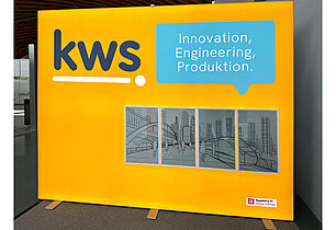 kws Computersysteme GmbH LED-Messewand mit 4 Bildschirmen