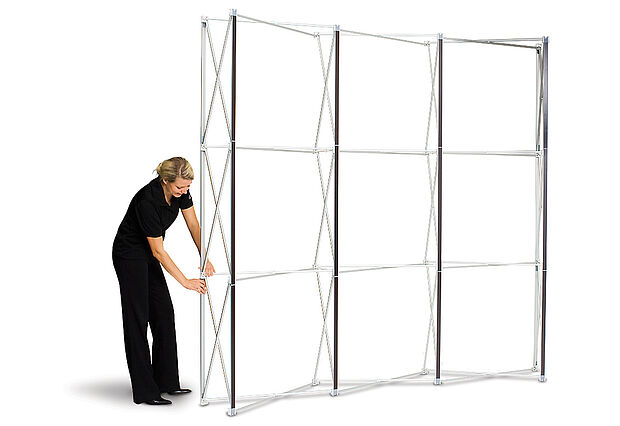 Expand MediaWall gebogen Aufbau