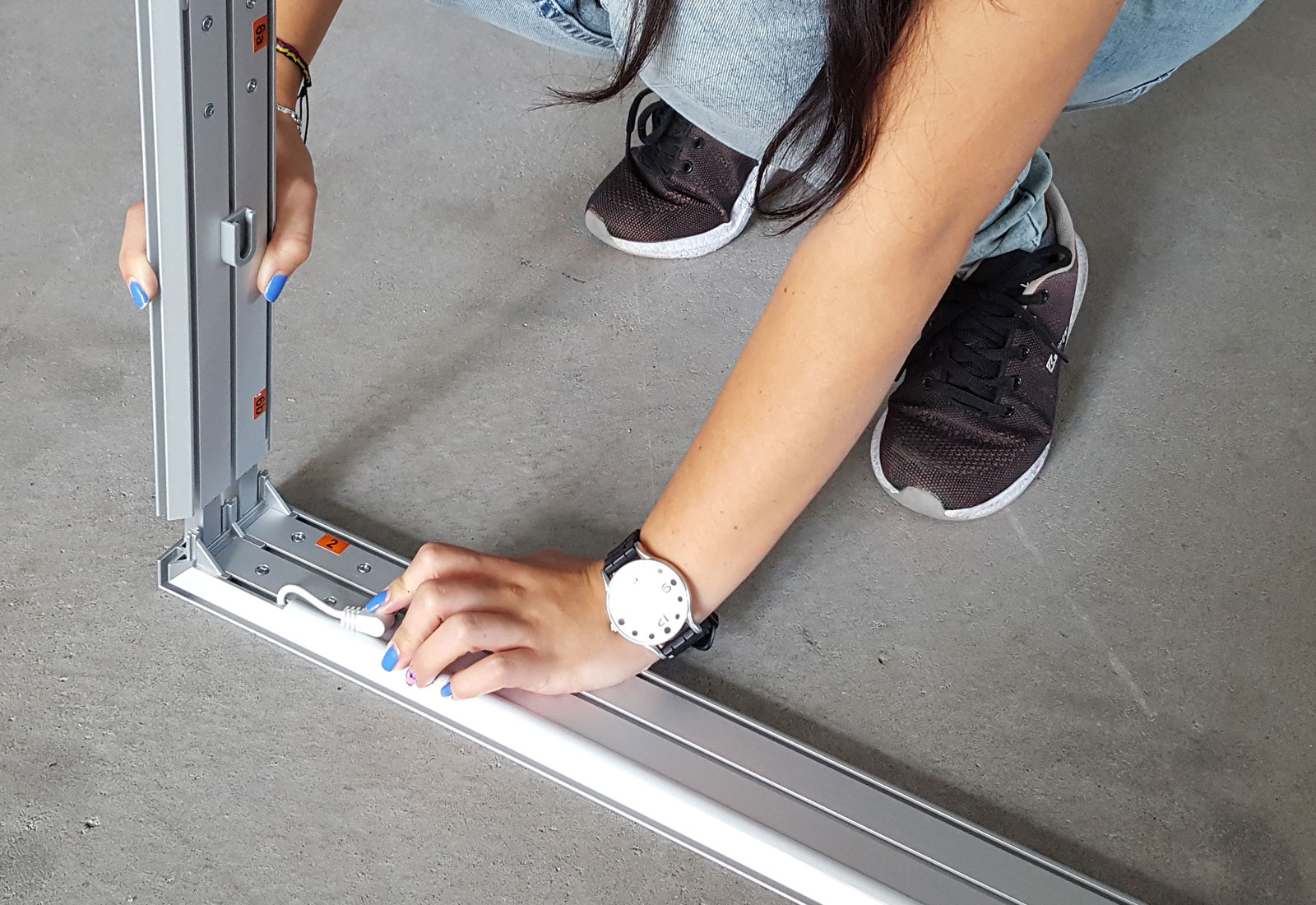 ALU LightUp illuminated display