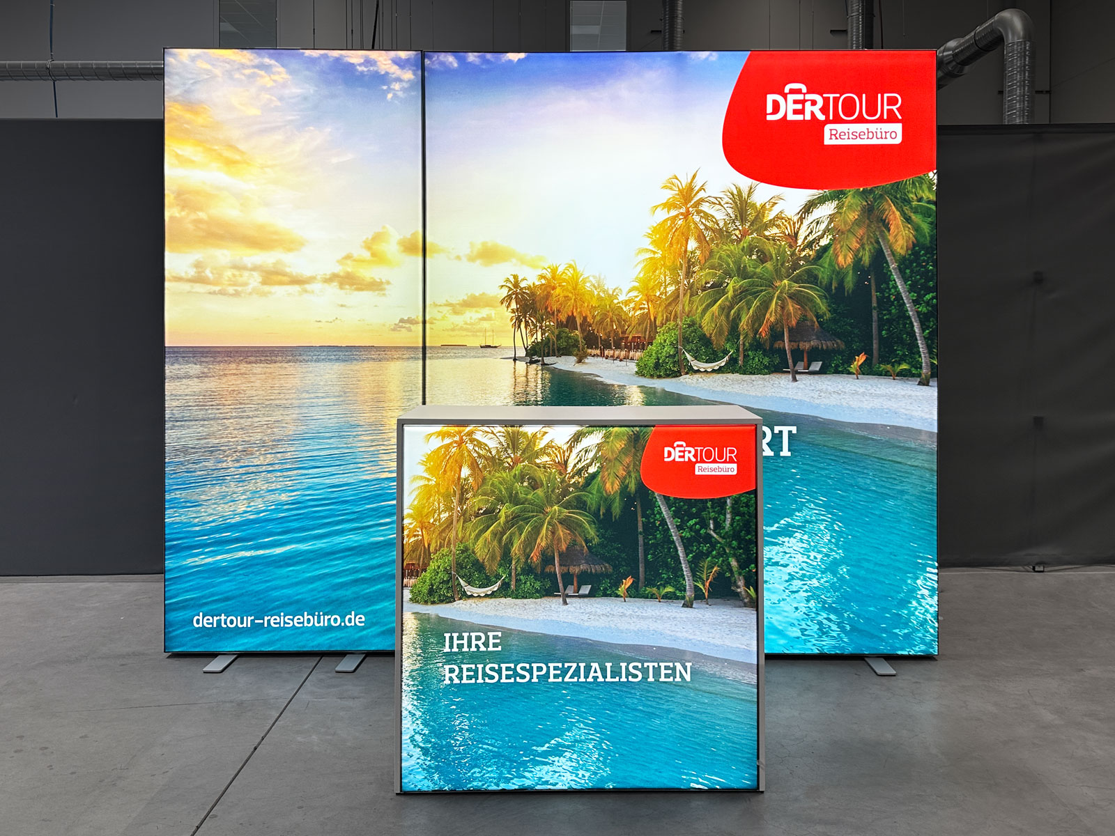 LED Messestand - ALU LightUp - DER TOUR Reisebüro