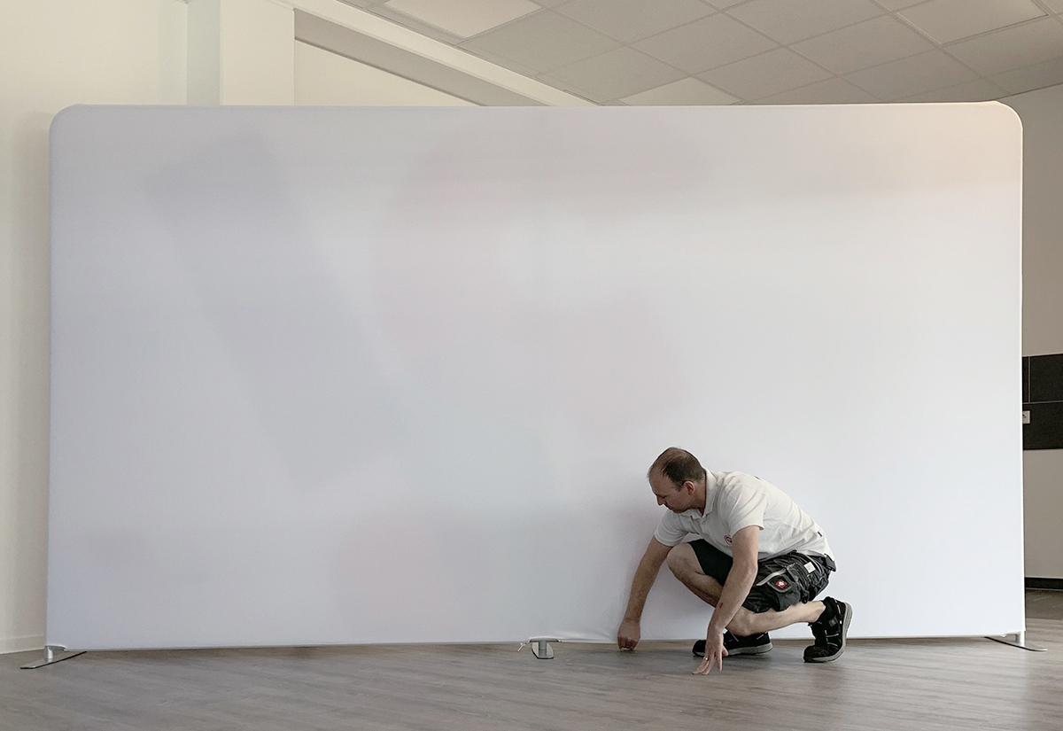 Video Rückwand gerade