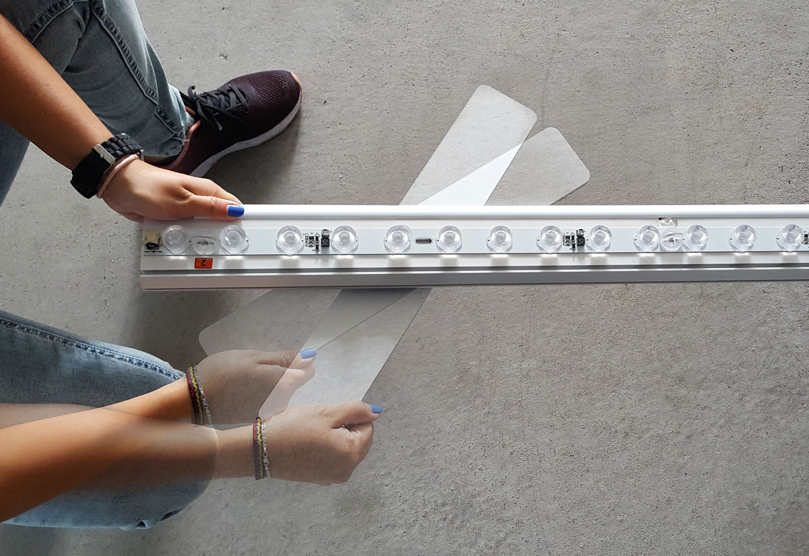 ALU LightUp illuminated display